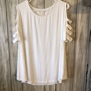 WISHLIST white top. M/L